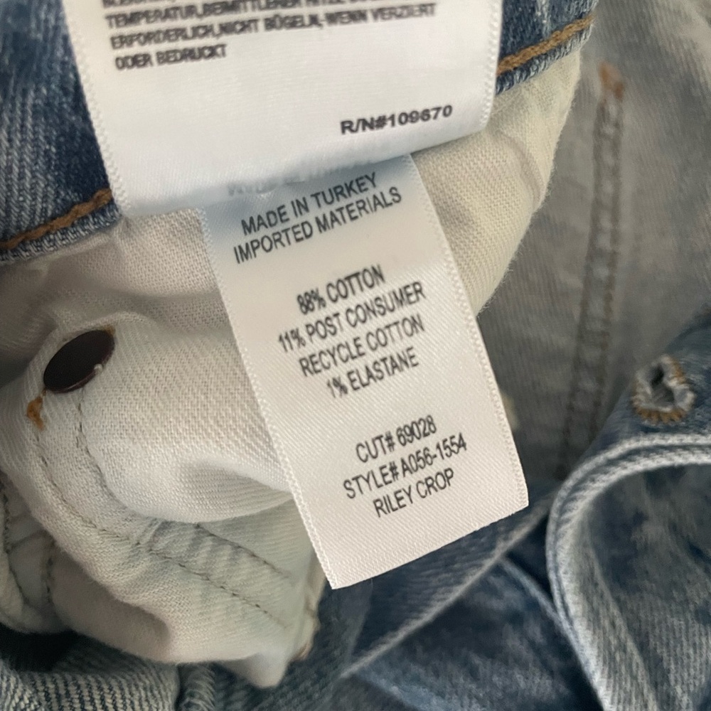 Agolde Riley Ankle Crop Jeans - Picture 8 of 11